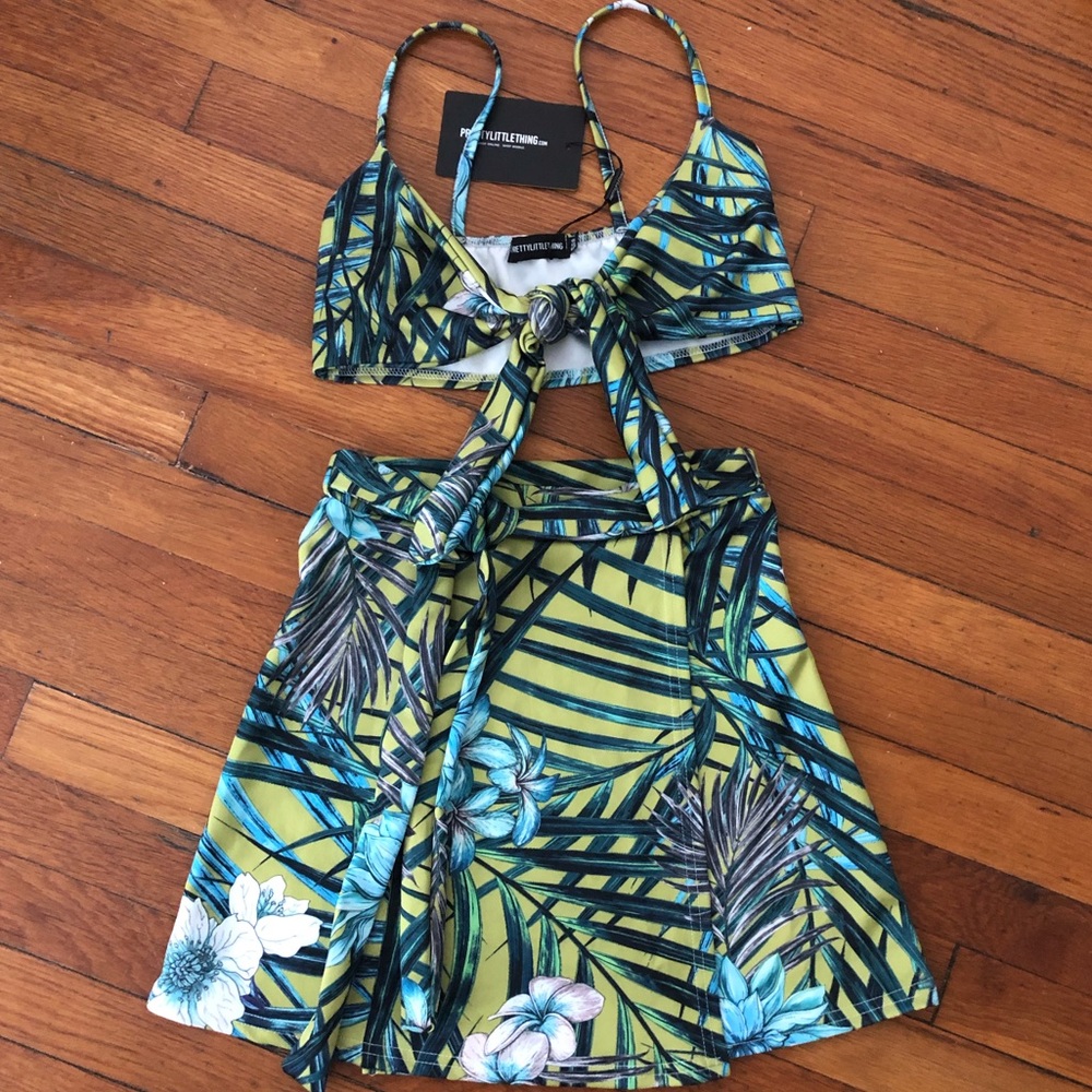 PrettyLittleThing skirt set 🌺
